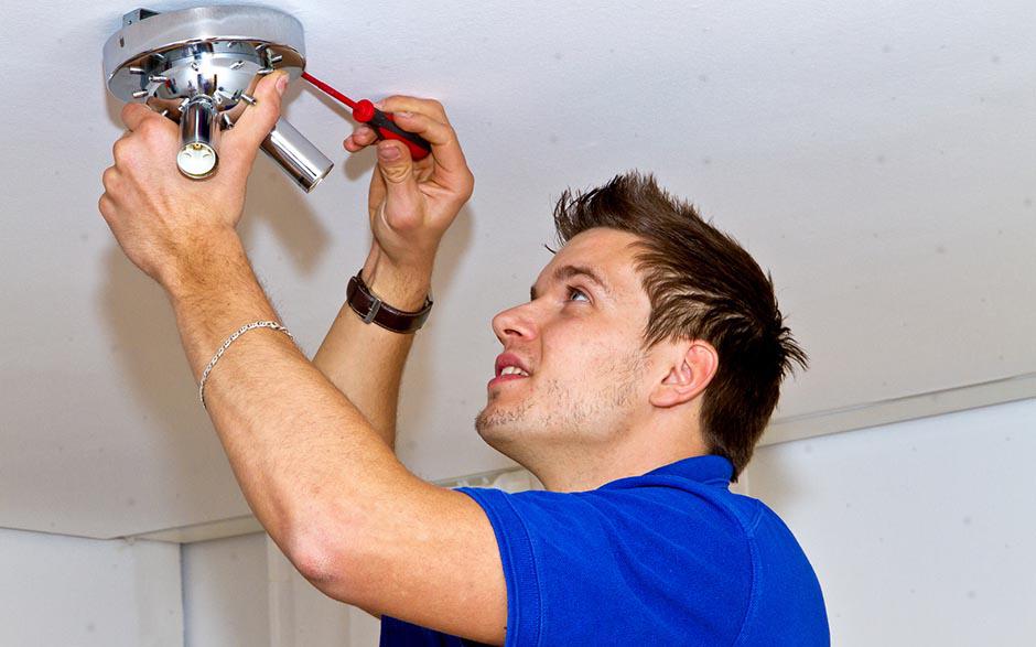 électricité maison Fosses